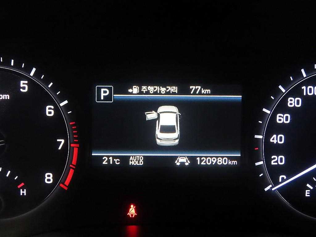 Genesis G80 — photo 09