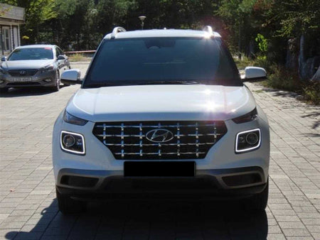 Hyundai Venue — photo 01