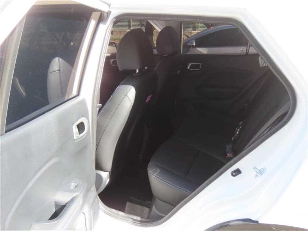 Hyundai Venue — photo 14