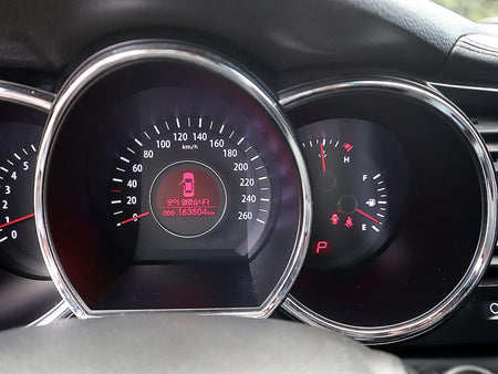Kia K5 — photo 09