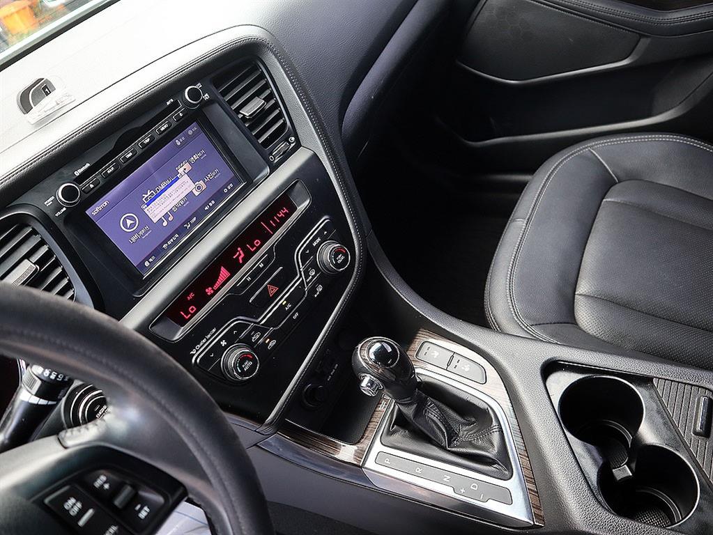 Kia K5 — photo 10