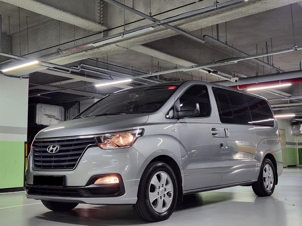 Hyundai Starex — photo 01