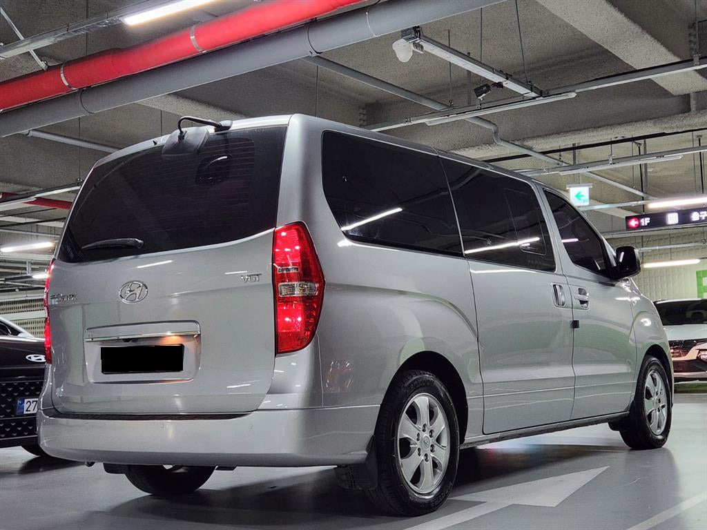 Hyundai Starex — photo 04
