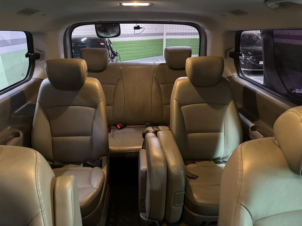Hyundai Starex — photo 08