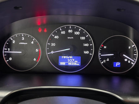 Hyundai Starex — photo 10
