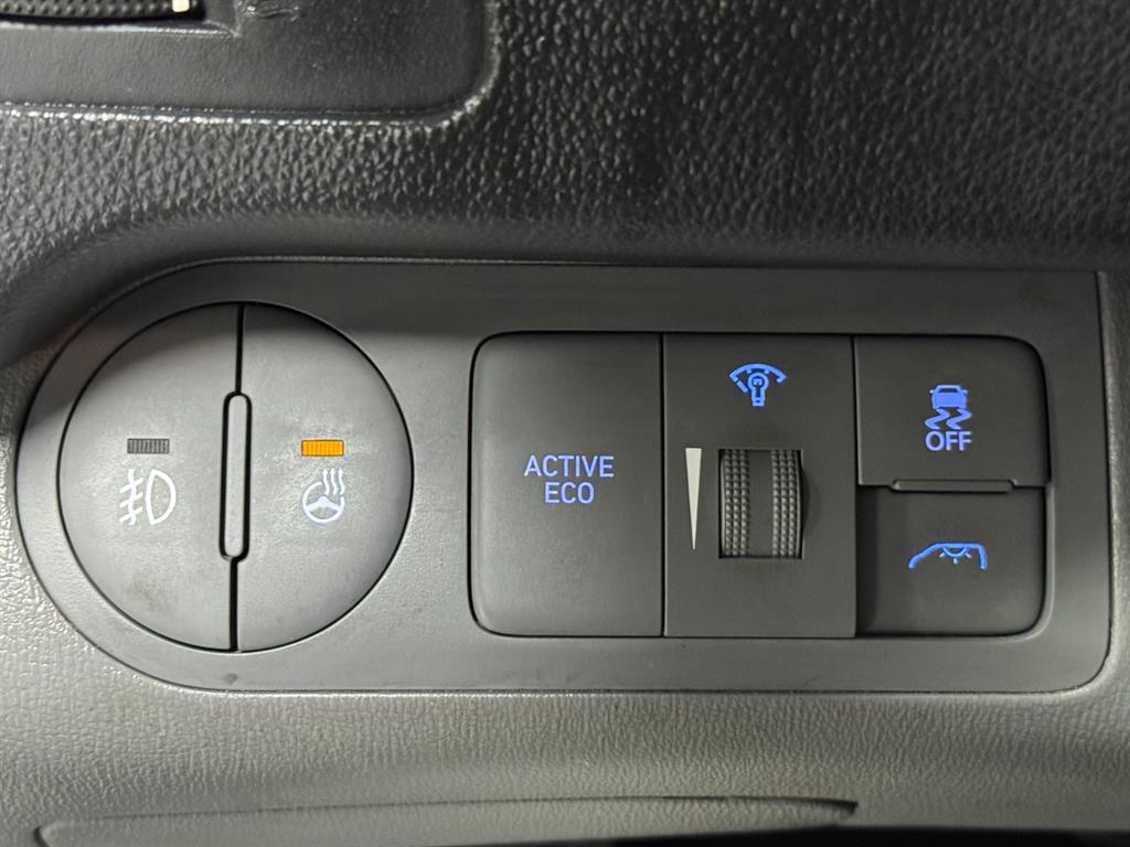 Hyundai Starex — photo 17