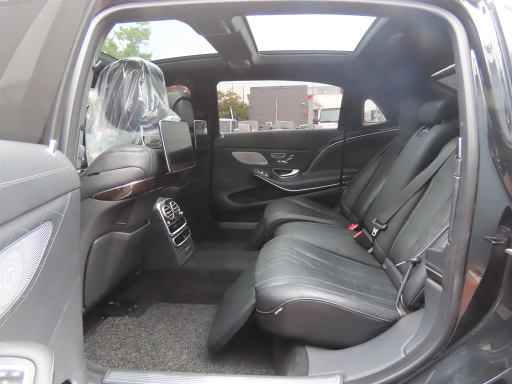 Mercedes-Benz S-Class — photo 08