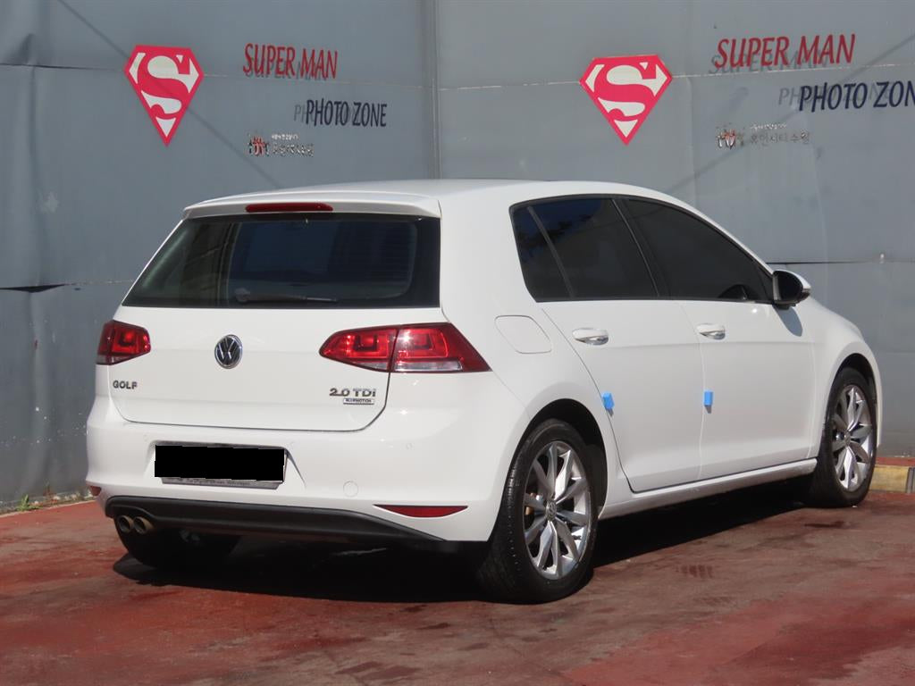 Volkswagen Golf — photo 03