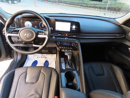 Hyundai Avante — photo 08