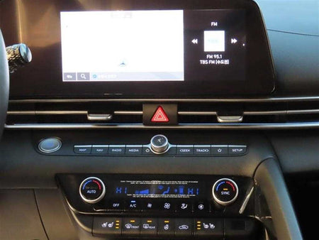 Hyundai Avante — photo 10