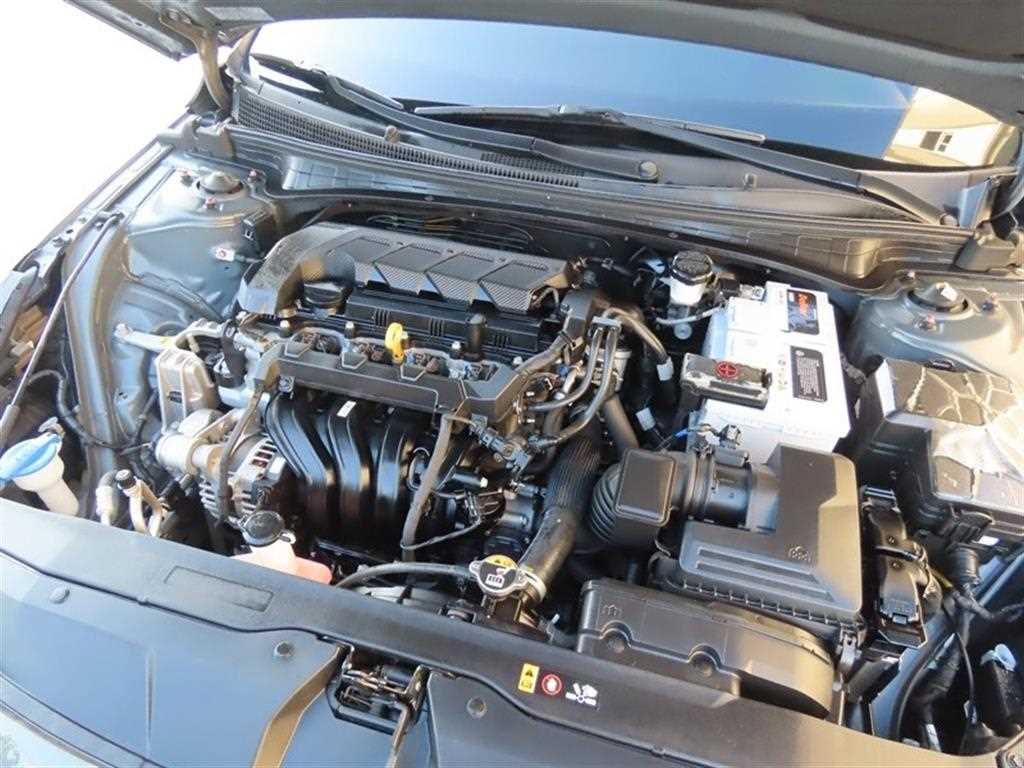 Hyundai Avante — photo 20