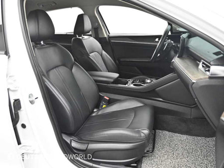 Kia K5 — photo 10