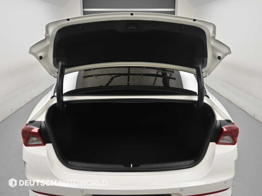 Kia K5 — photo 19