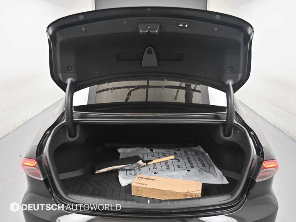 Hyundai Grandeur — photo 19