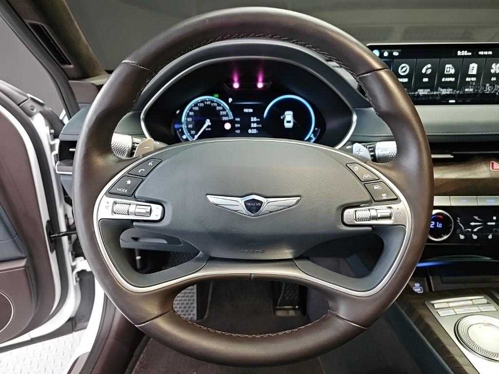 Genesis G80 — photo 10