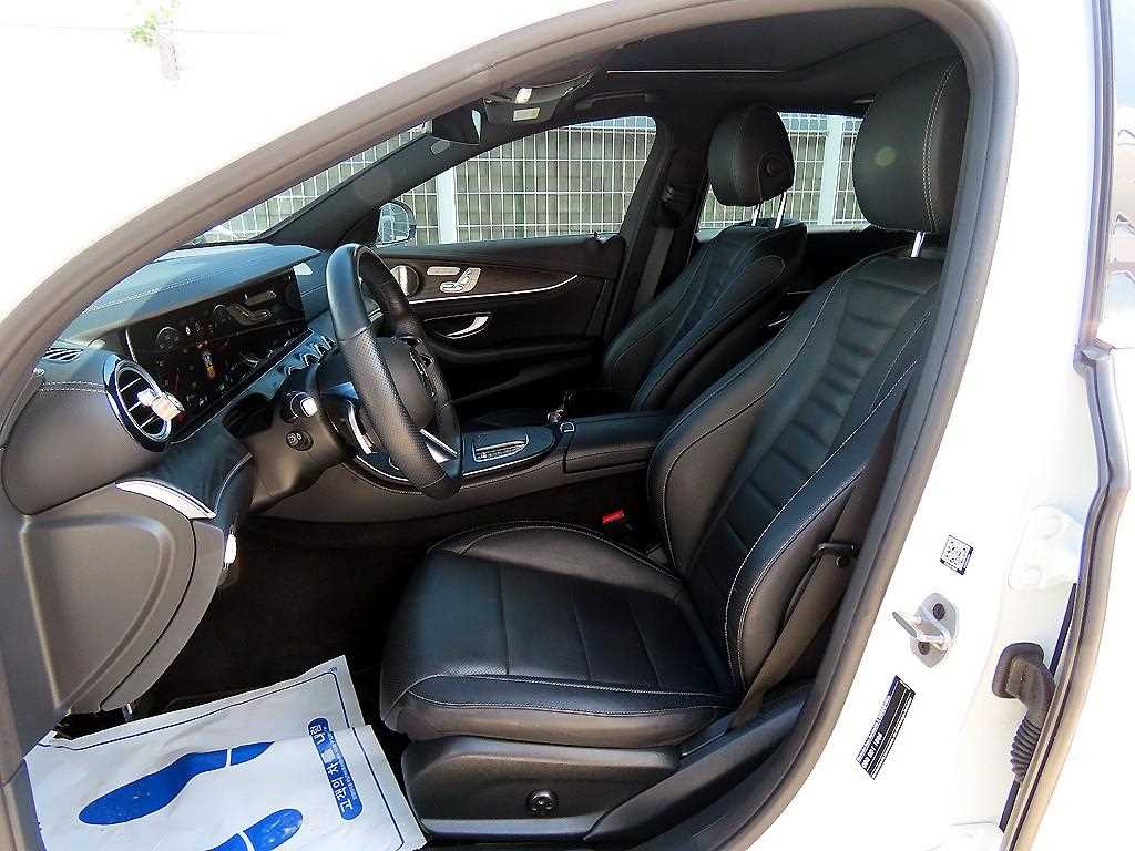 Mercedes-Benz E-Class — photo 05