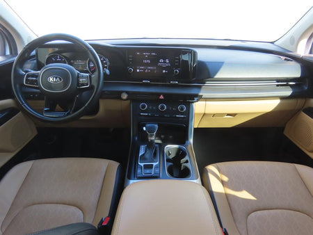 Kia Carnival — photo 08