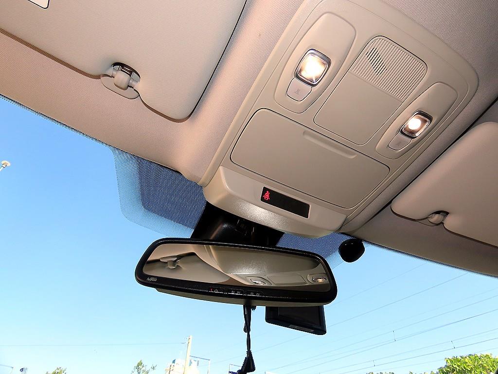 RENAULT SM6 — photo 17