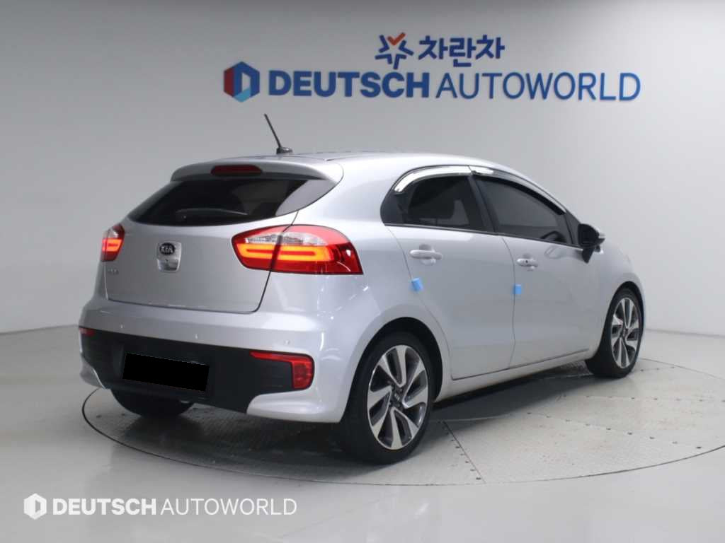 Kia pride — photo 02