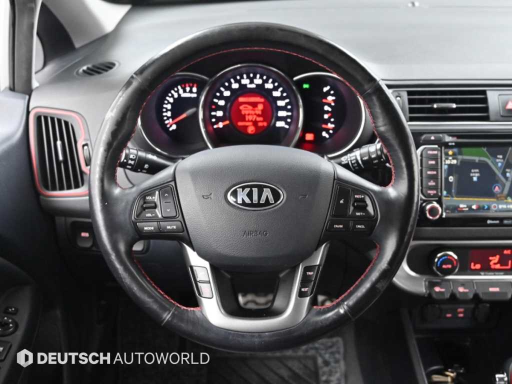 Kia pride — photo 13