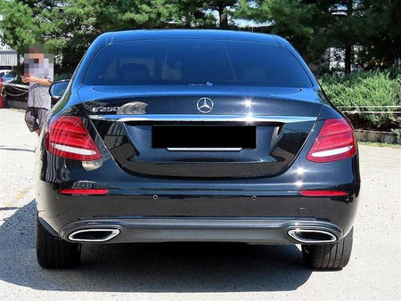 Mercedes-Benz E-Class — photo 04