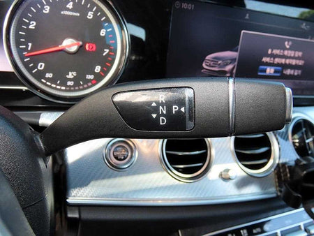 Mercedes-Benz E-Class — photo 10