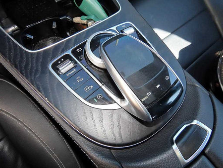Mercedes-Benz E-Class — photo 11