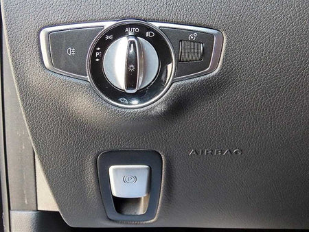 Mercedes-Benz E-Class — photo 12