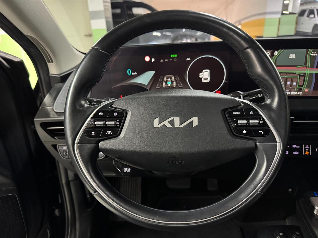 Kia EV6 — photo 10