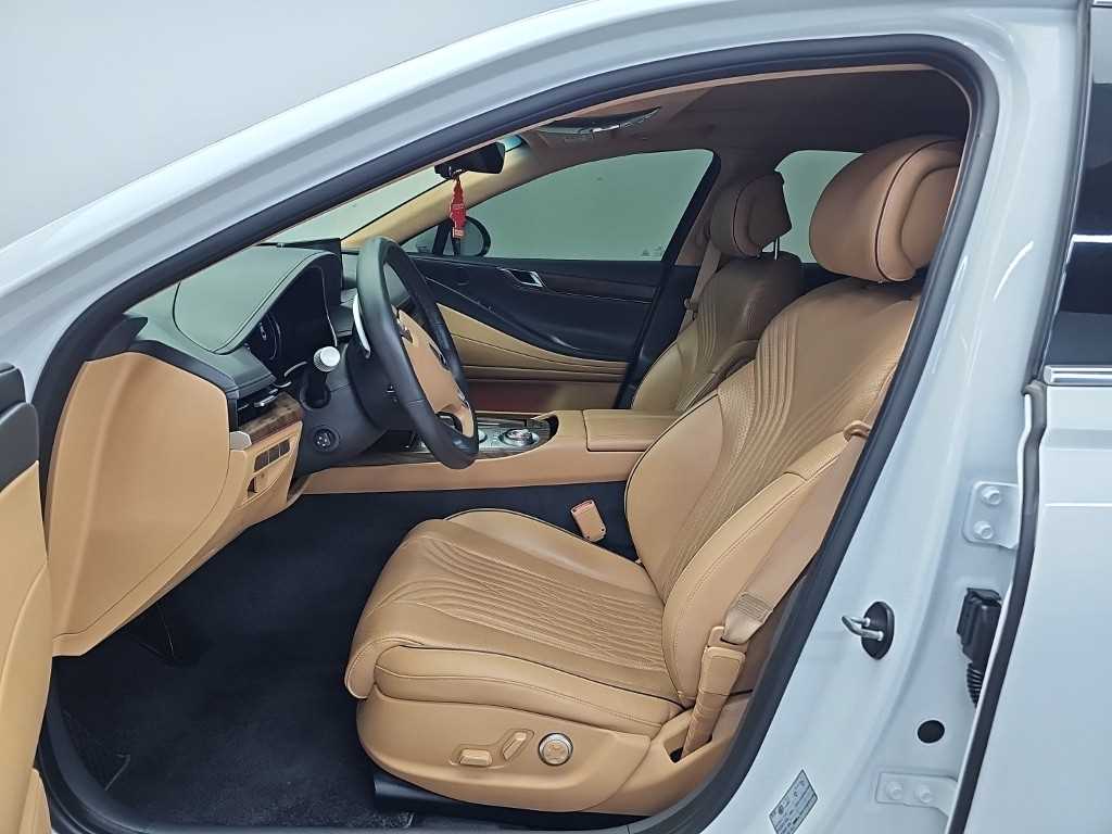 Genesis G80 — photo 11