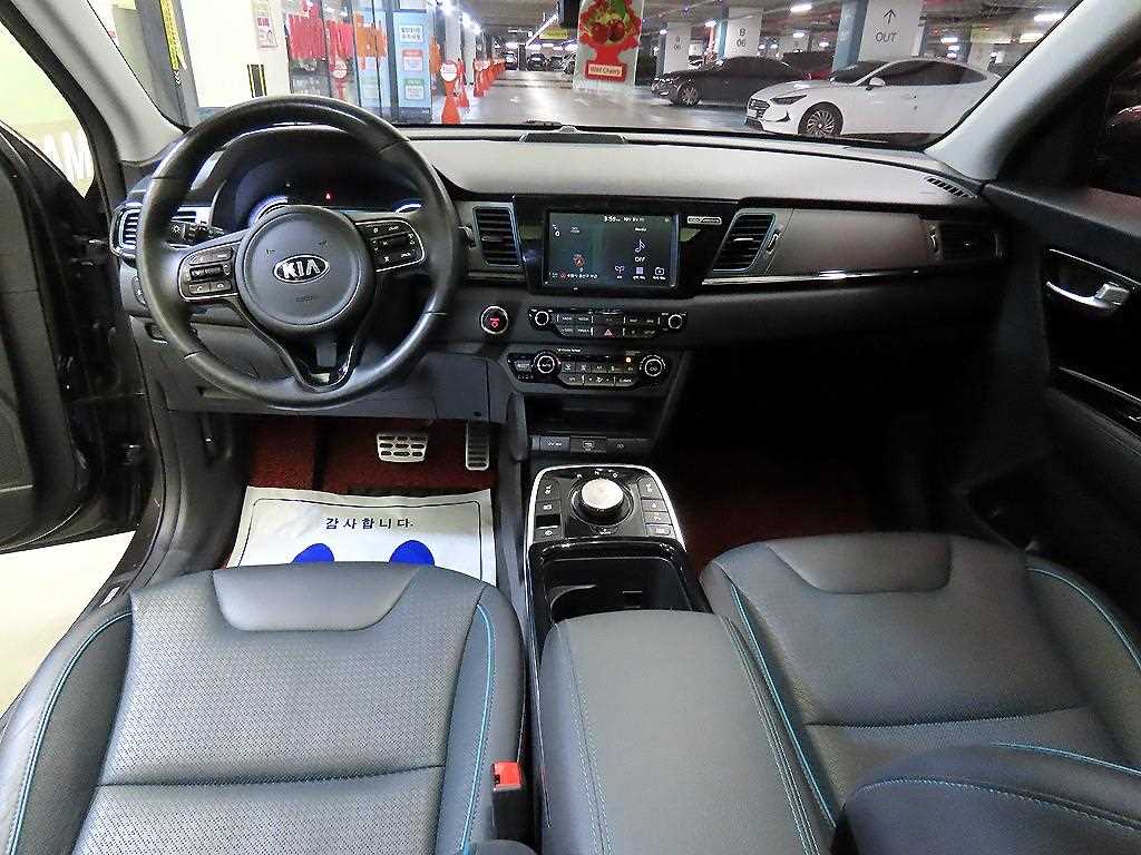 Kia Niro — photo 10
