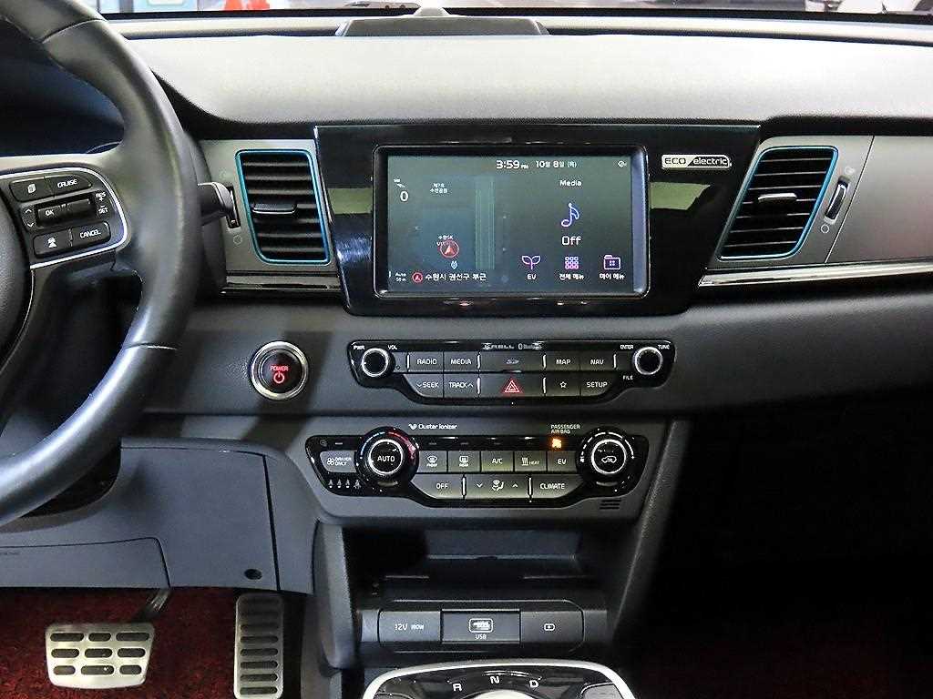 Kia Niro — photo 11