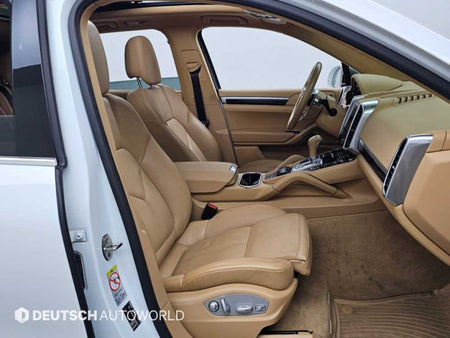 Porsche Cayenne — photo 10