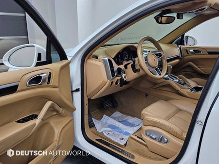 Porsche Cayenne — photo 11