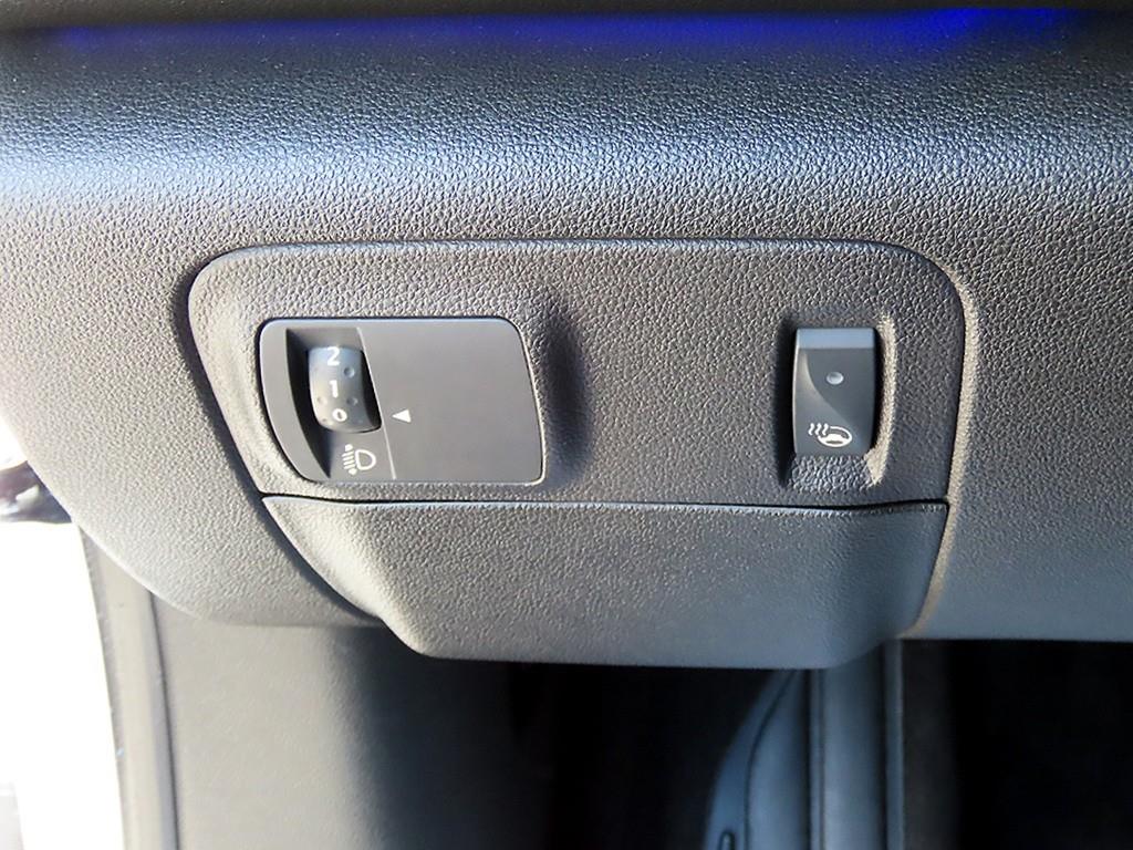 RENAULT SM6 — photo 12