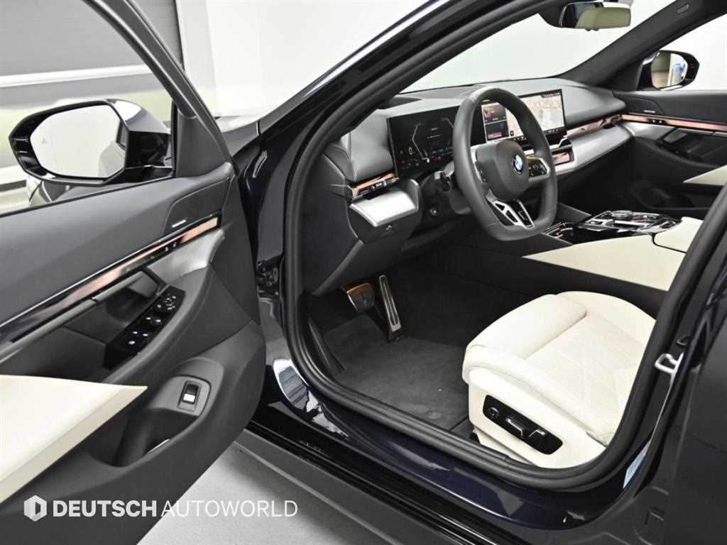 BMW 5-Series — photo 11