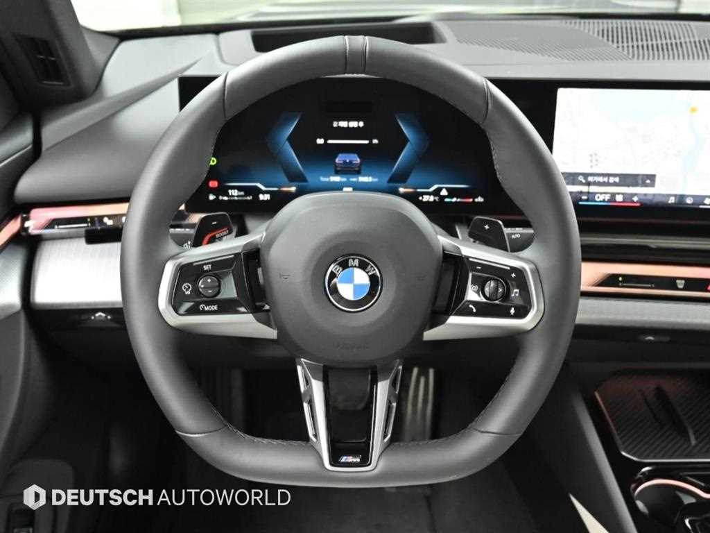 BMW 5-Series — photo 13