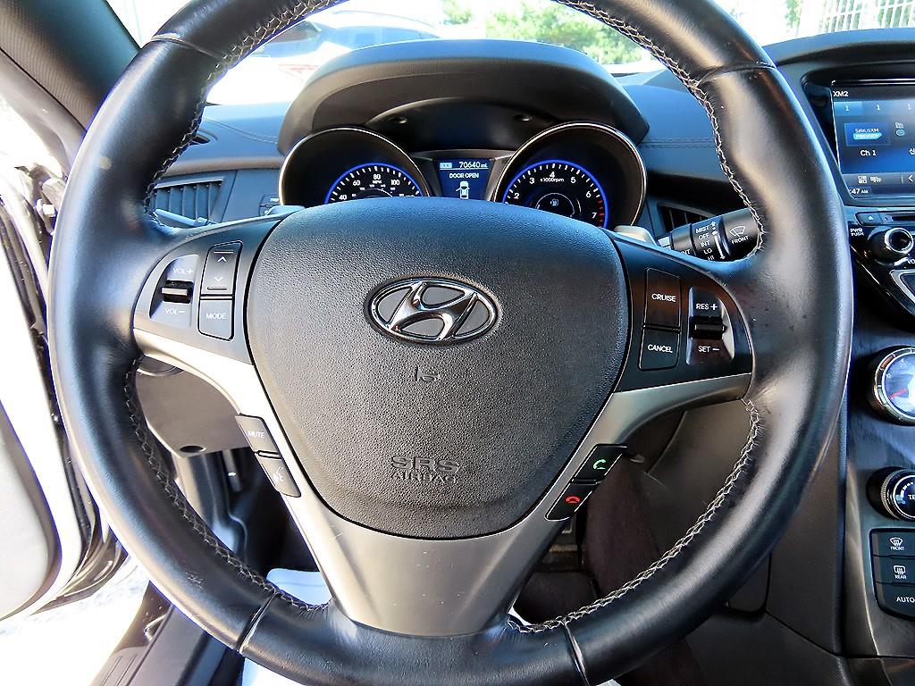 Hyundai Genesis — photo 08