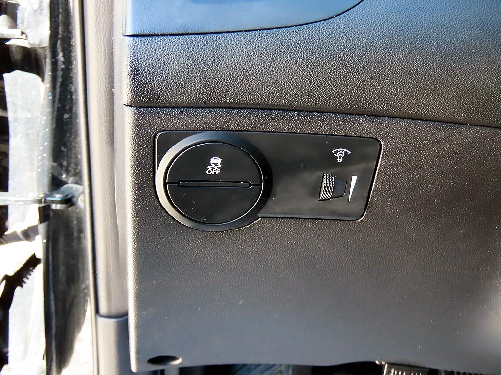 Hyundai Genesis — photo 12