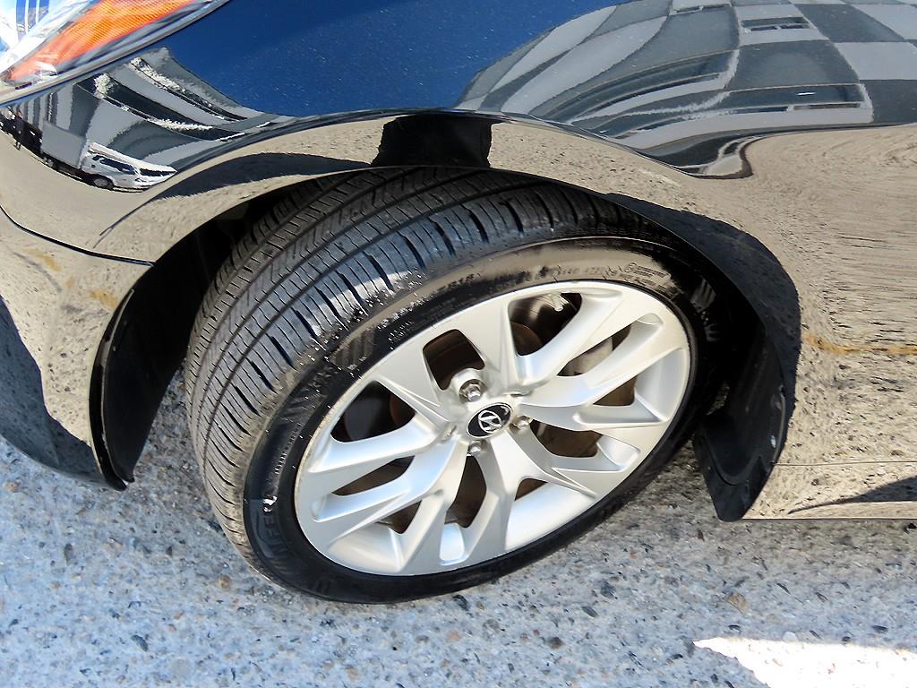 Hyundai Genesis — photo 19