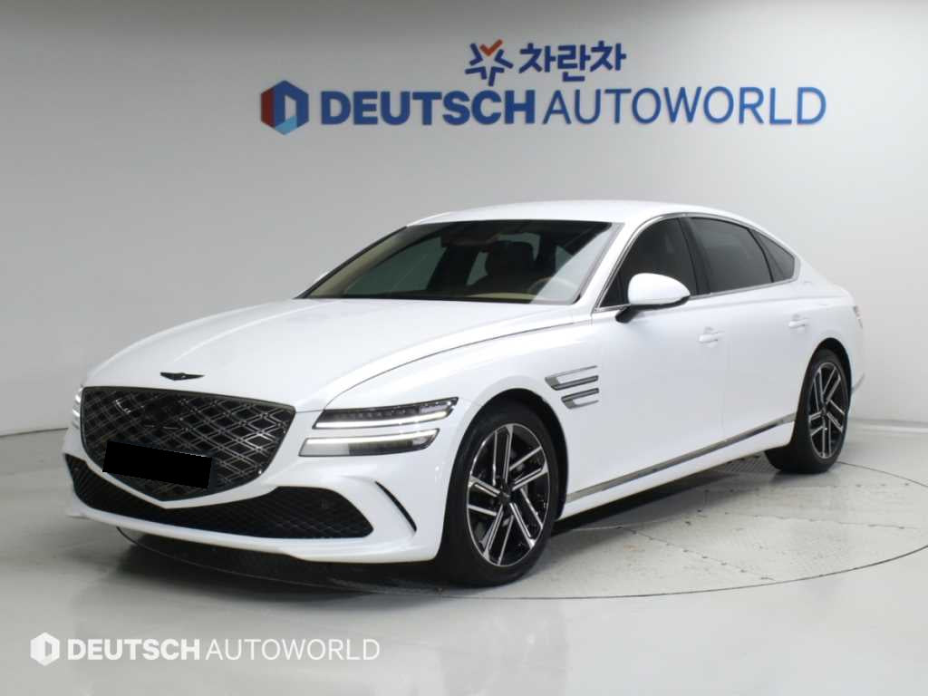 Genesis G80 — photo 01