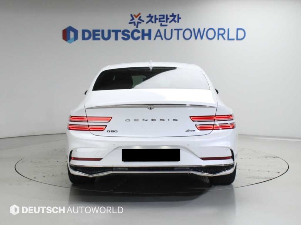 Genesis G80 — photo 04
