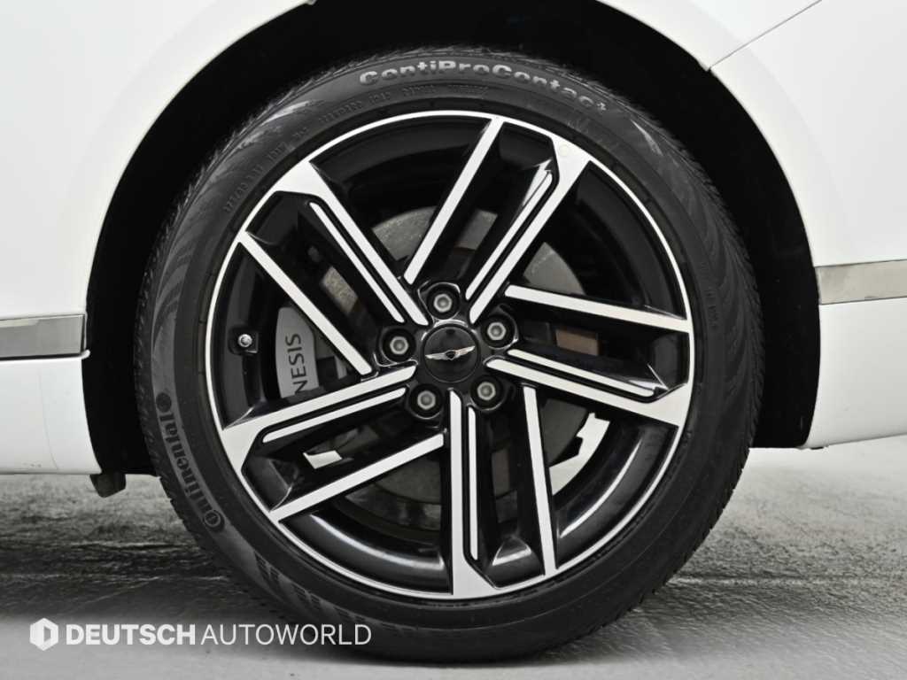 Genesis G80 — photo 05