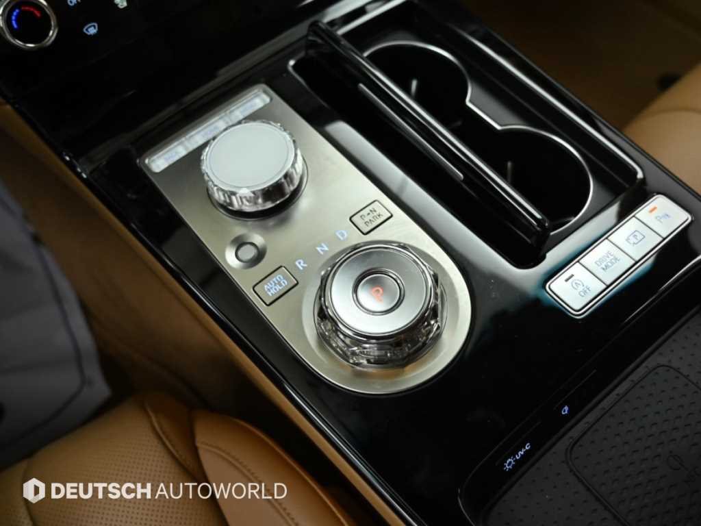 Genesis G80 — photo 09