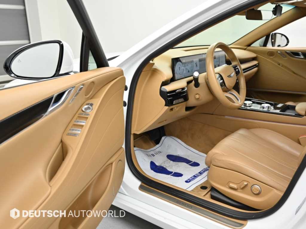 Genesis G80 — photo 11