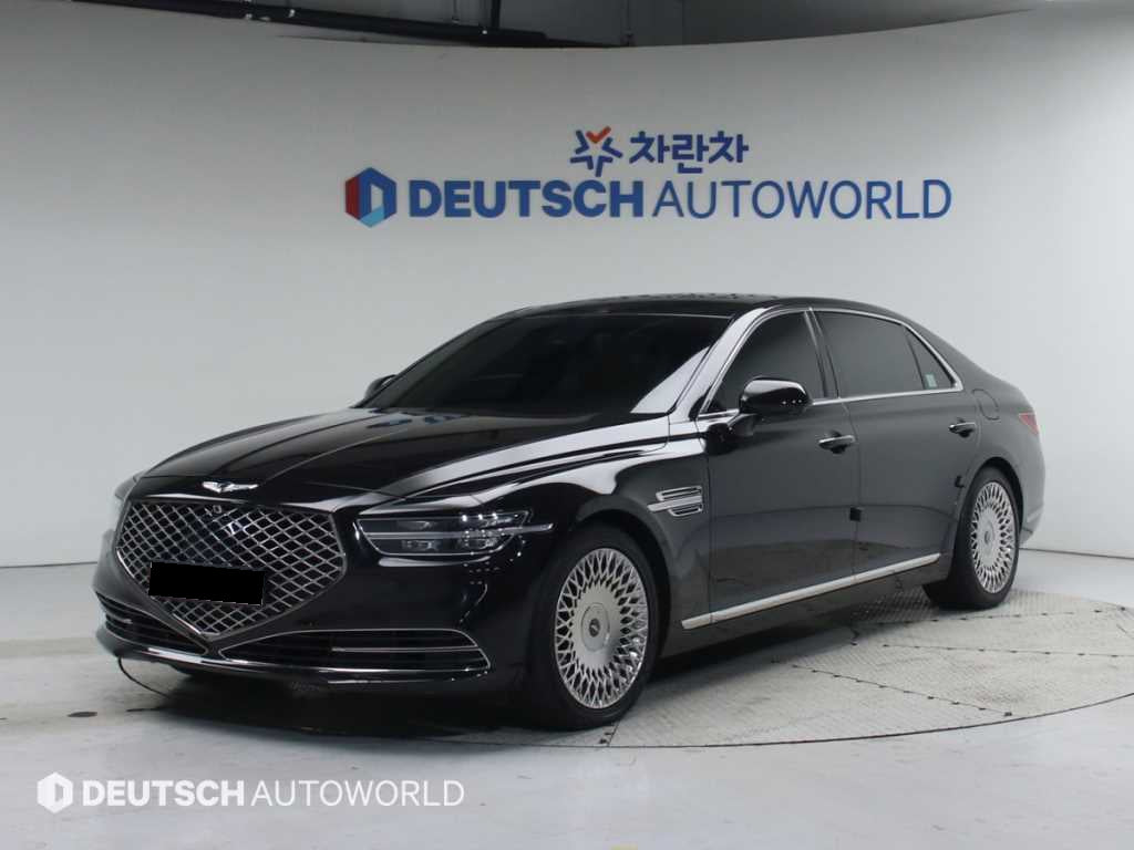 Genesis G90 — photo 01