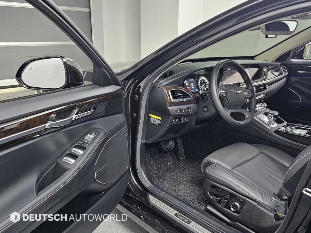 Genesis G90 — photo 11