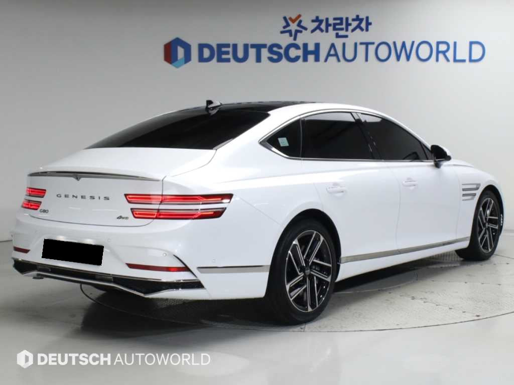 Genesis G80 — photo 02
