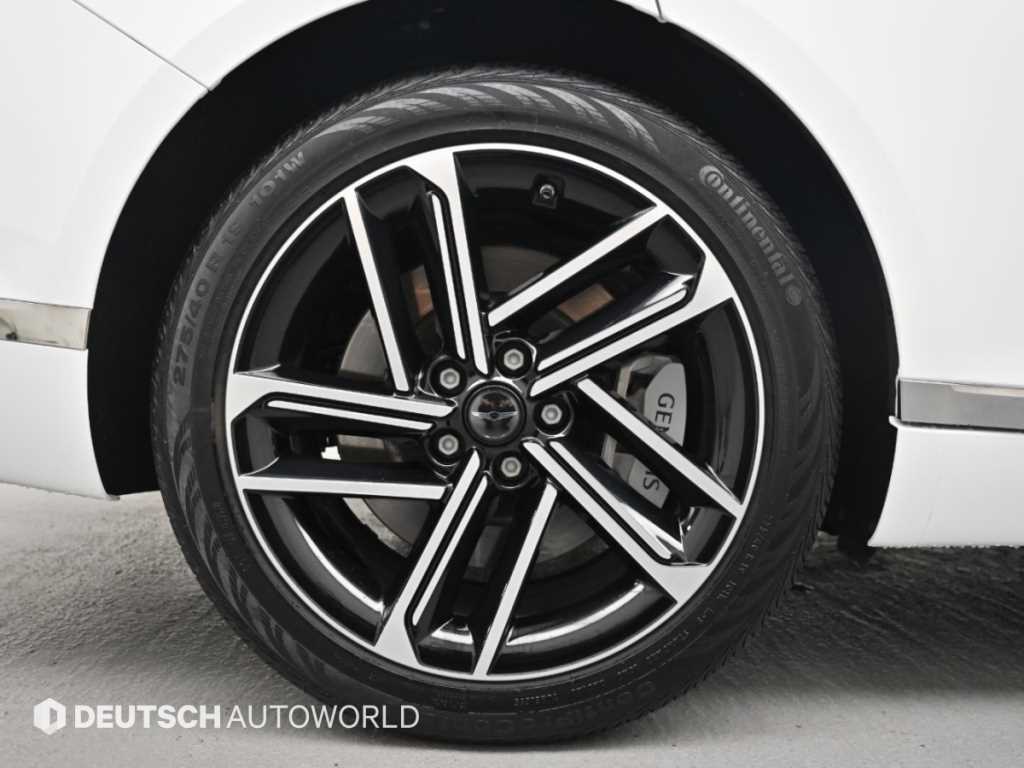 Genesis G80 — photo 05