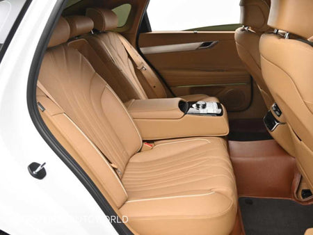 Genesis G80 — photo 12